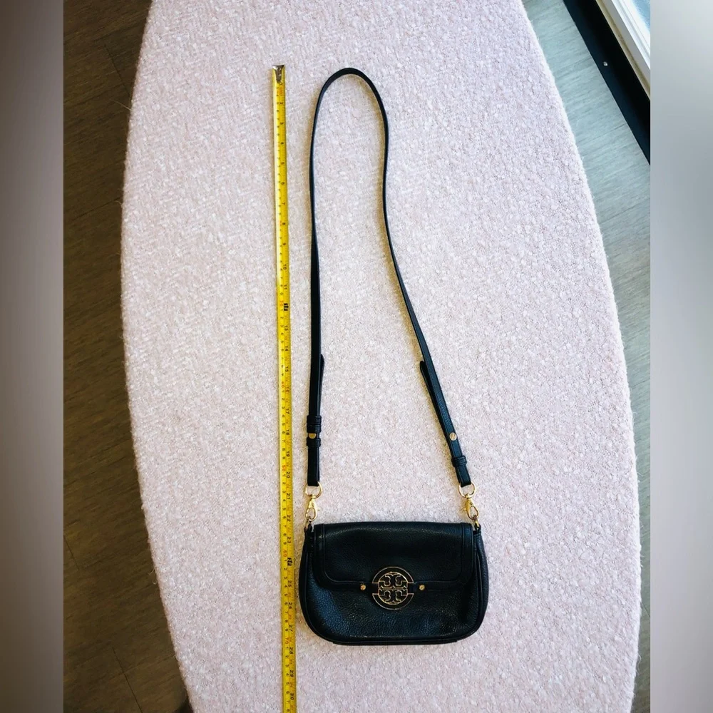 Tory Burch Black Crossbody Bag pre-owned good condition